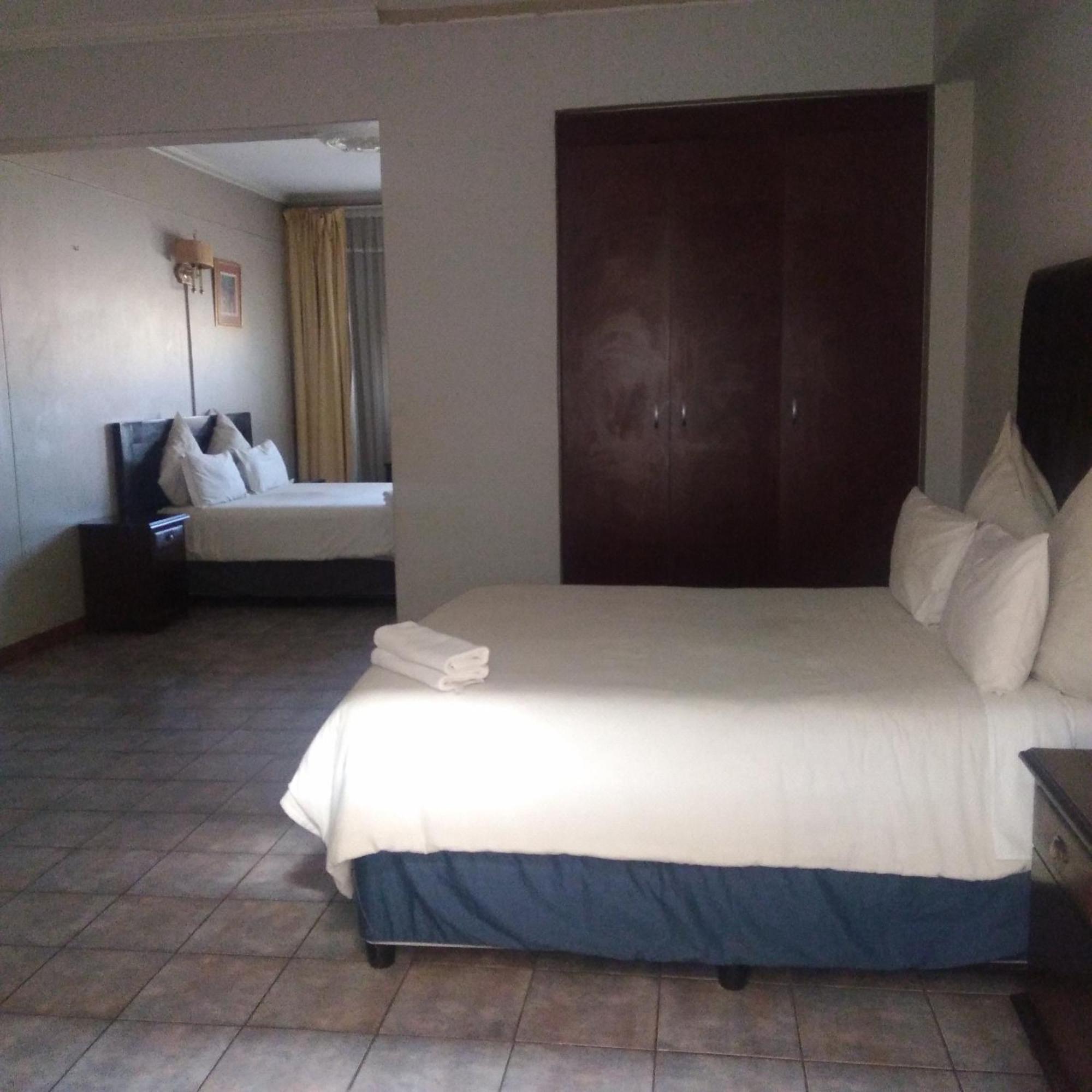Tassili Lodge Kempton Park Exterior foto