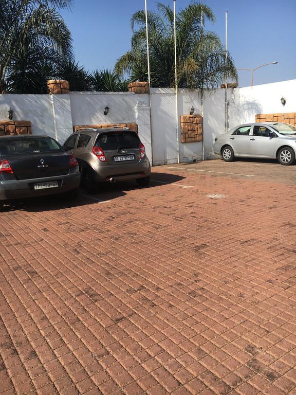 Tassili Lodge Kempton Park Exterior foto