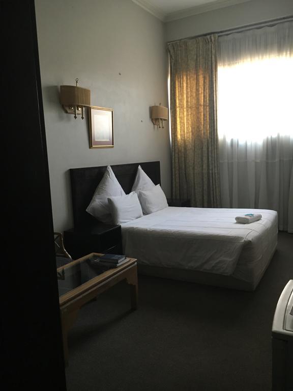 Tassili Lodge Kempton Park Exterior foto